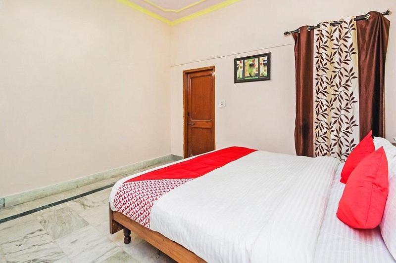 Apoorva Dlx अपार्टमेंट *